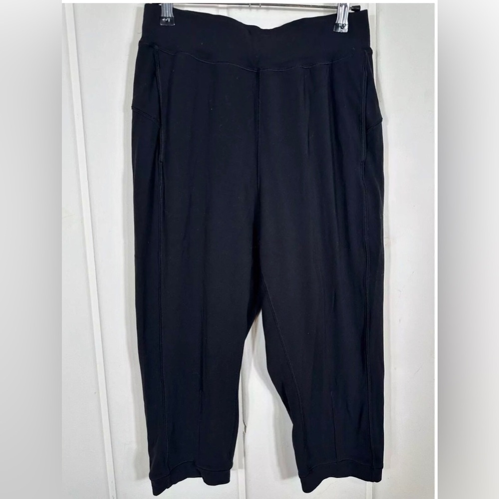 Lululemon joggers (2018) size 6 - Picture 1 of 6